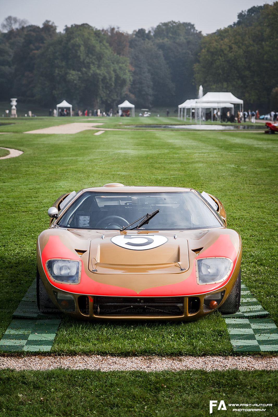 4-ford-chantilly-arts-elegance-gt40-concours-richard-mille.jpg