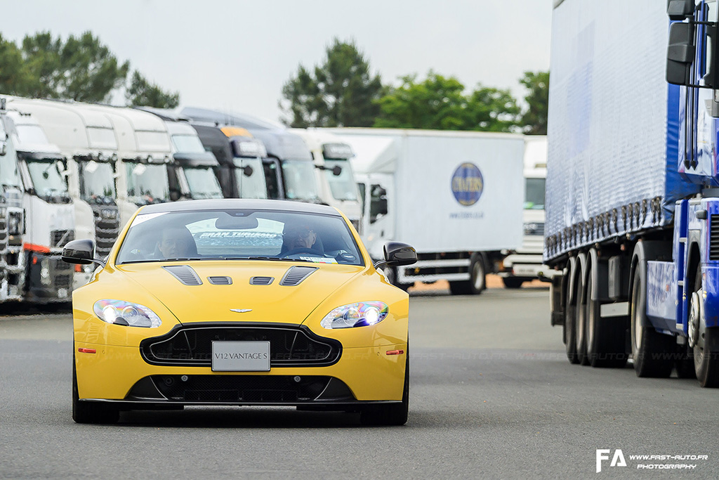 Aston Martin V12 Vantage S - 24 Heures du Mans 2013 (lm24).jpg