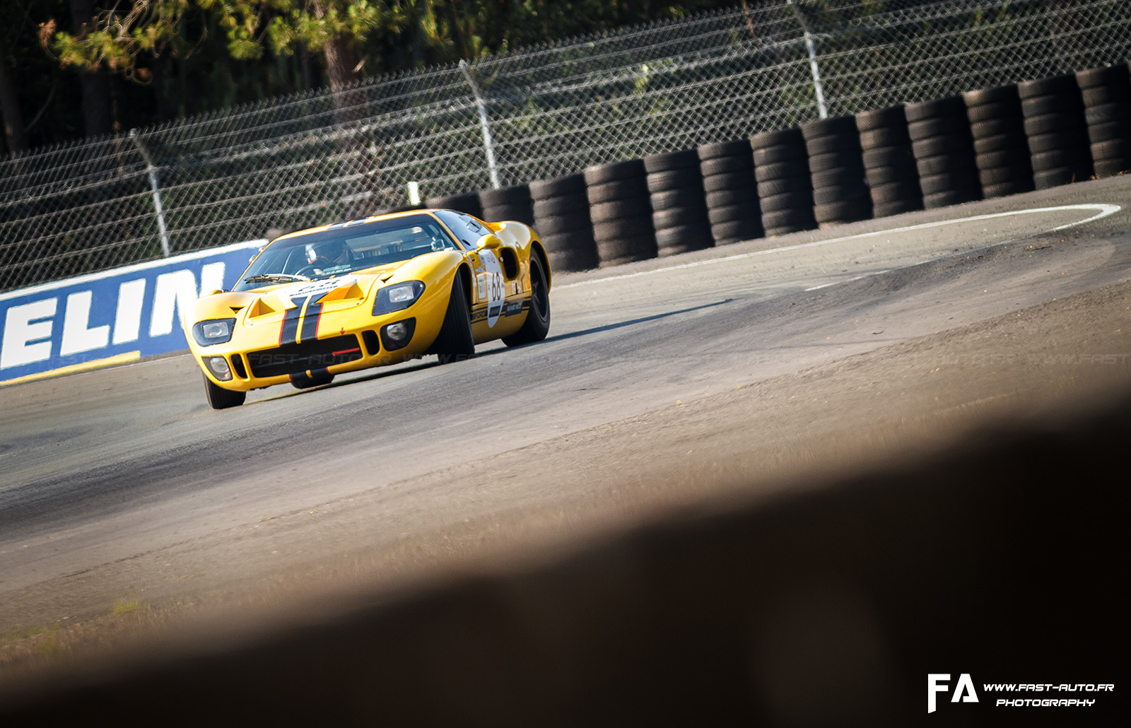 2-le-manc-classic-2014-ford-gt40.jpg