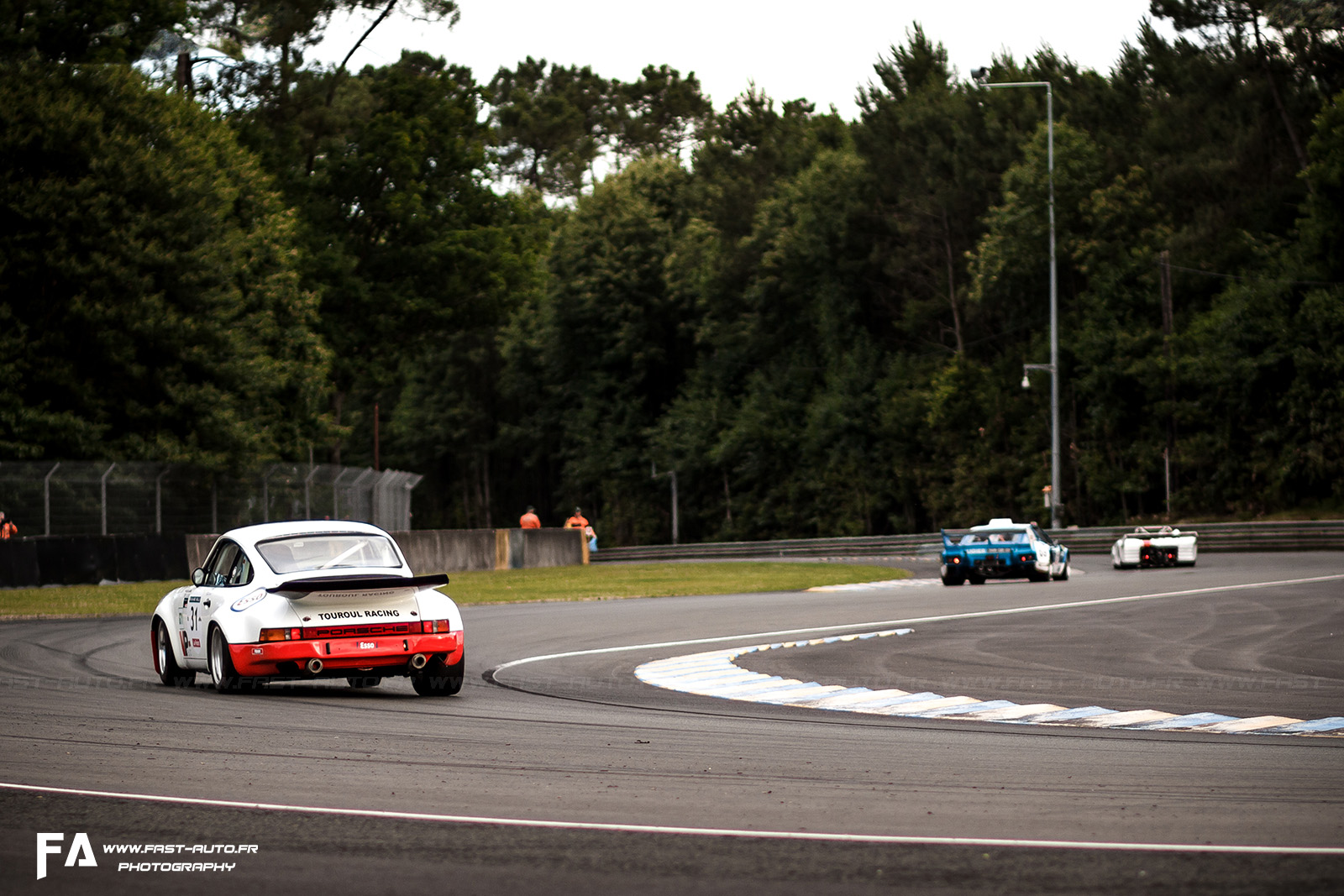 2-le-manc-classic-2014-porsche-911-rs-3L.jpg