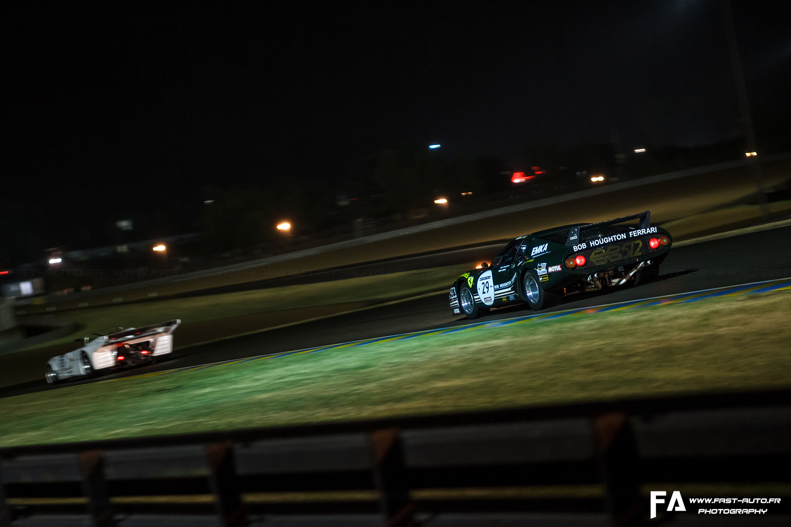 4-le-mans-classic-nuit-night-ferrari-512bb-lm.jpg