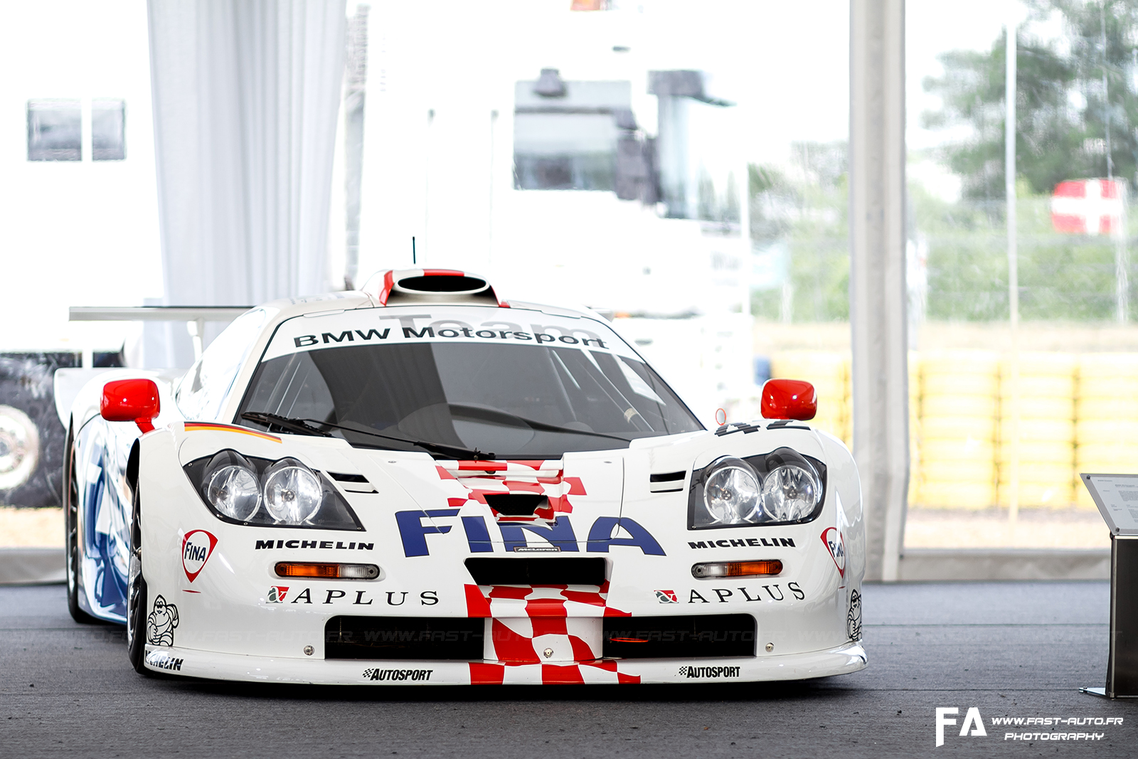 7-exposition-lemansclassic-mclaren-f1-gtr-26R.jpg