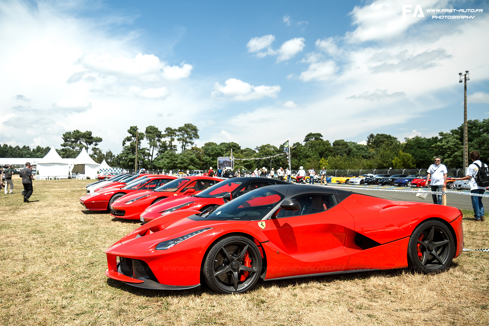 7-ferrari-laferrari-red-rouge.jpg