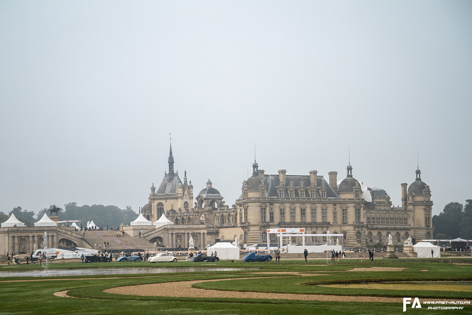 1-concours-chantilly-arts-elegance-richard-mille-chateau.jpg