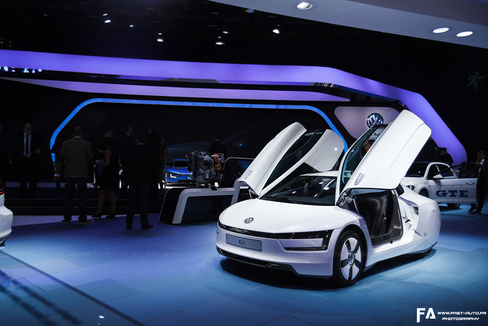 4-volkswagen-xl1-mondial-automobile-paris-2014.jpg