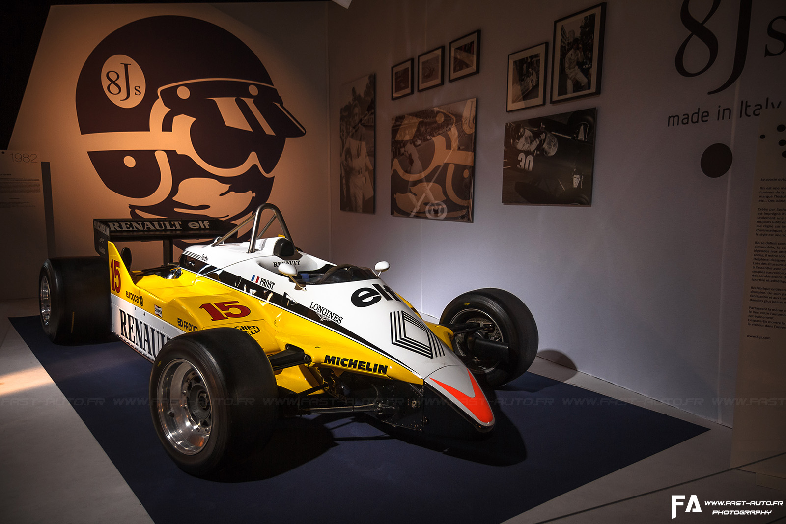 8-exposition-mode-renault-f1-mondial-automobile-paris-2014.jpg