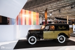 8-exposition-renault-juvaquatre-nina-ricci-mondial-automobile.jpg