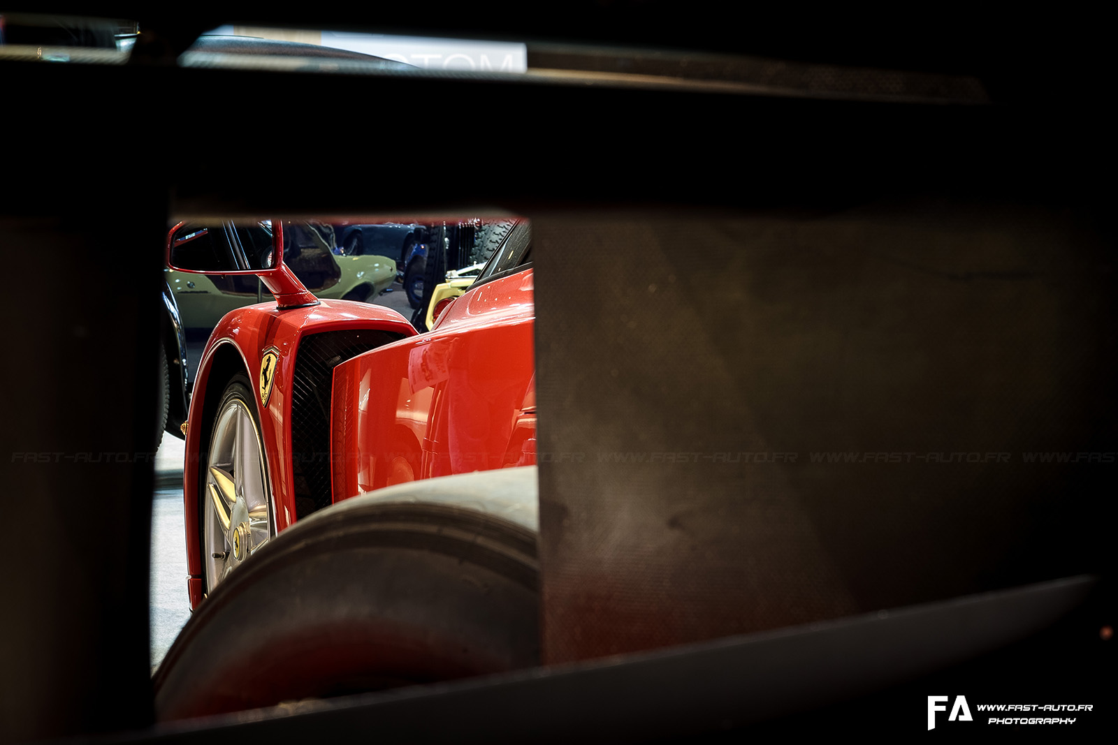retromobile-artcurial-ferrari-enzo-2014.jpg