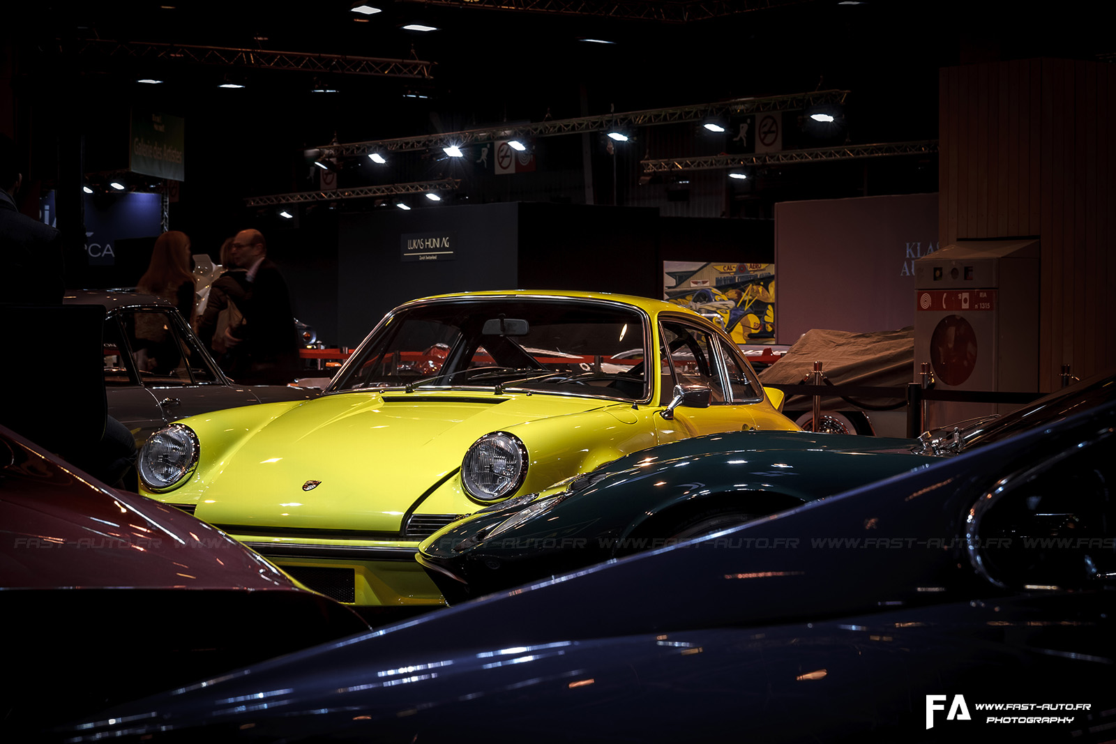 vendeur-porsche-911-2.7-rs-retromobile-2014-paris-13.jpg