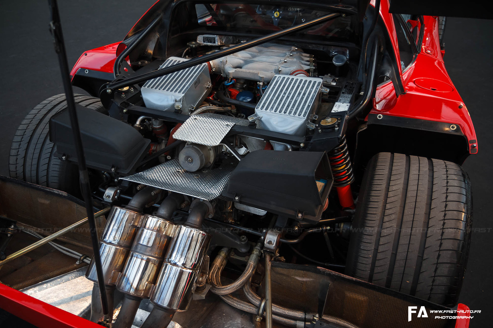ferrari-f40-engine-rm-auctions.jpg