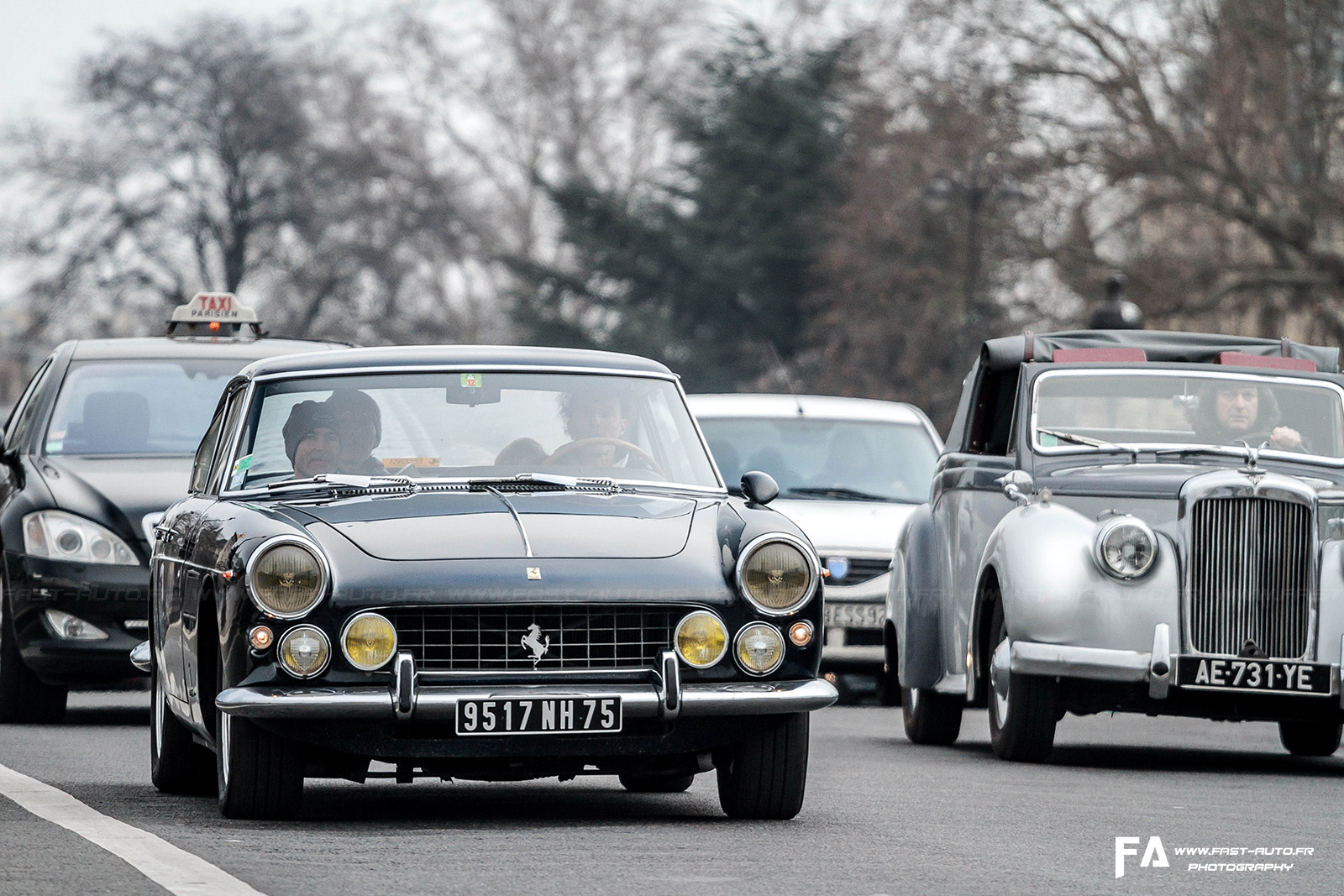 Ferrari 250 GTE - Traversee de Paris 2014 (2).jpg