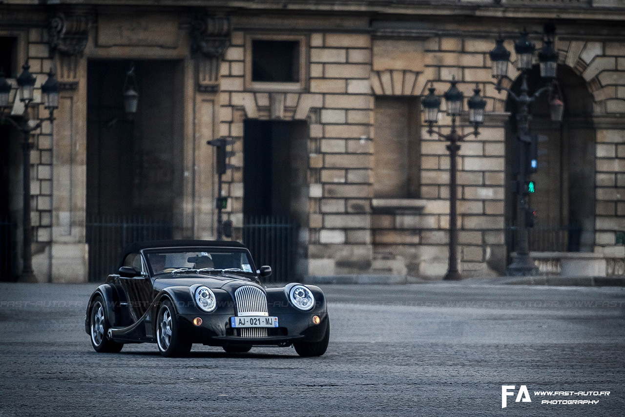 Morgan Aero 8 - Traversee de Paris 2014.jpg