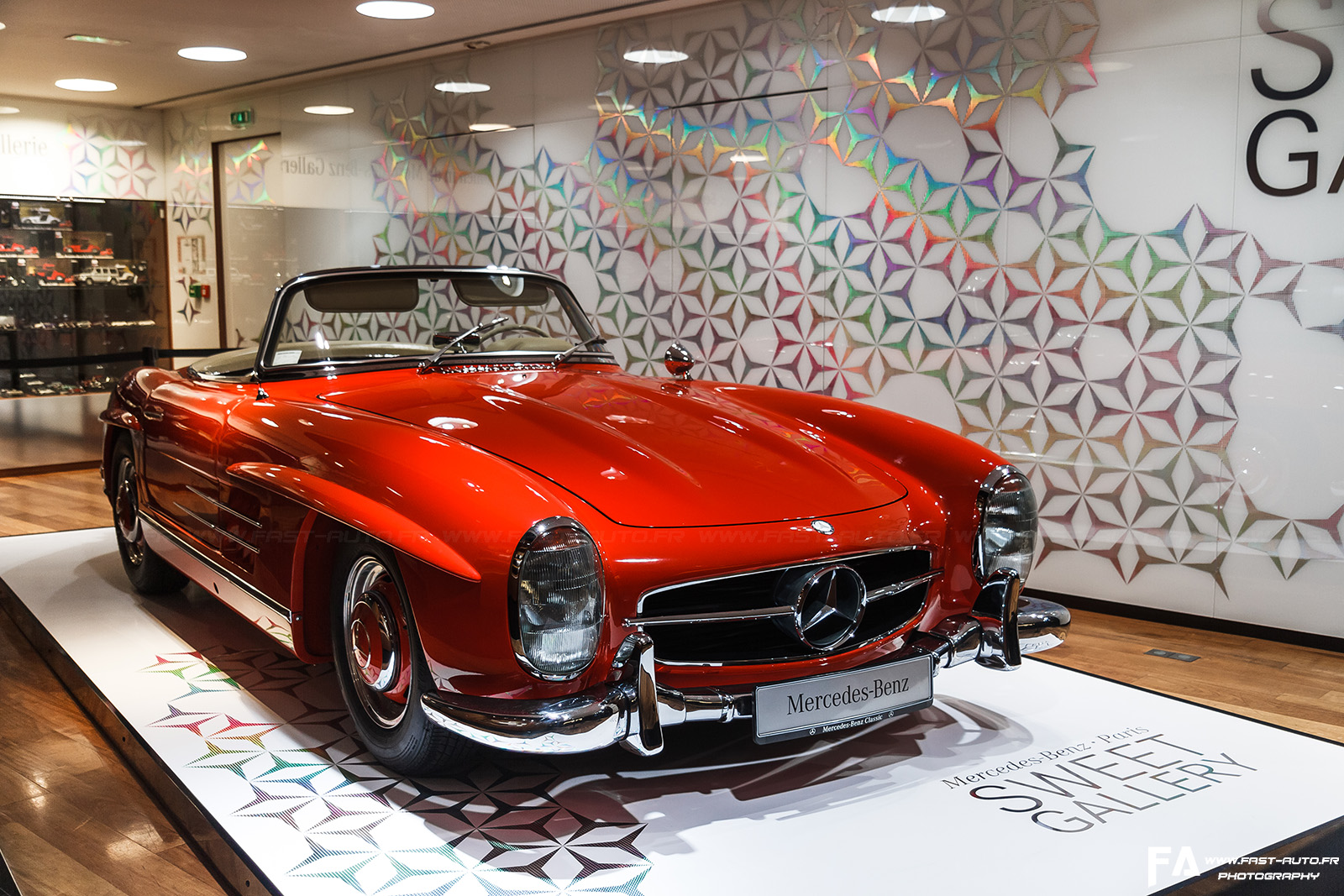 9-mercedes-300sl-roadster-paris-champs-elysees.jpg