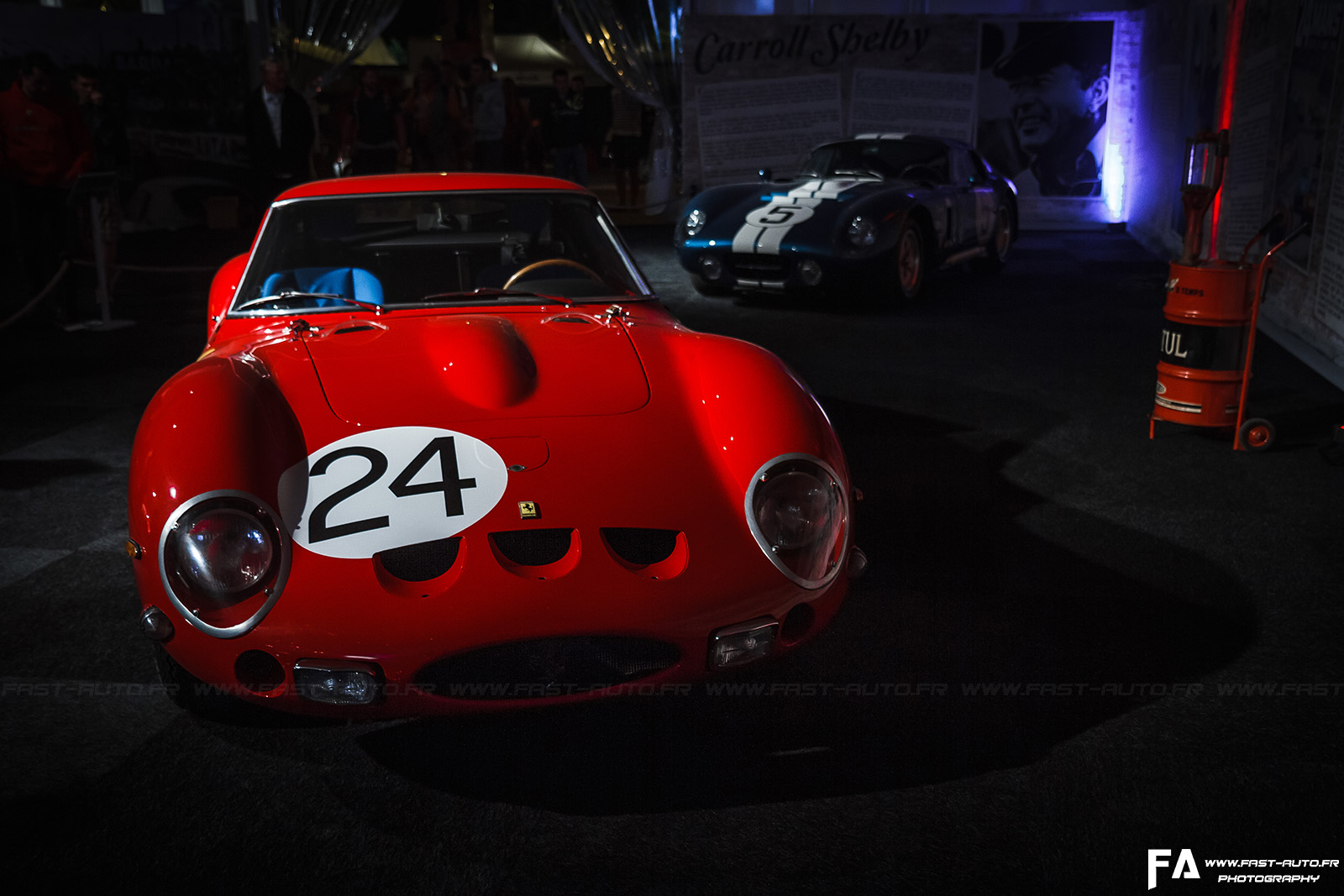 20-exposition-ferrari-ford-24-heures-du-mans-2015.jpg