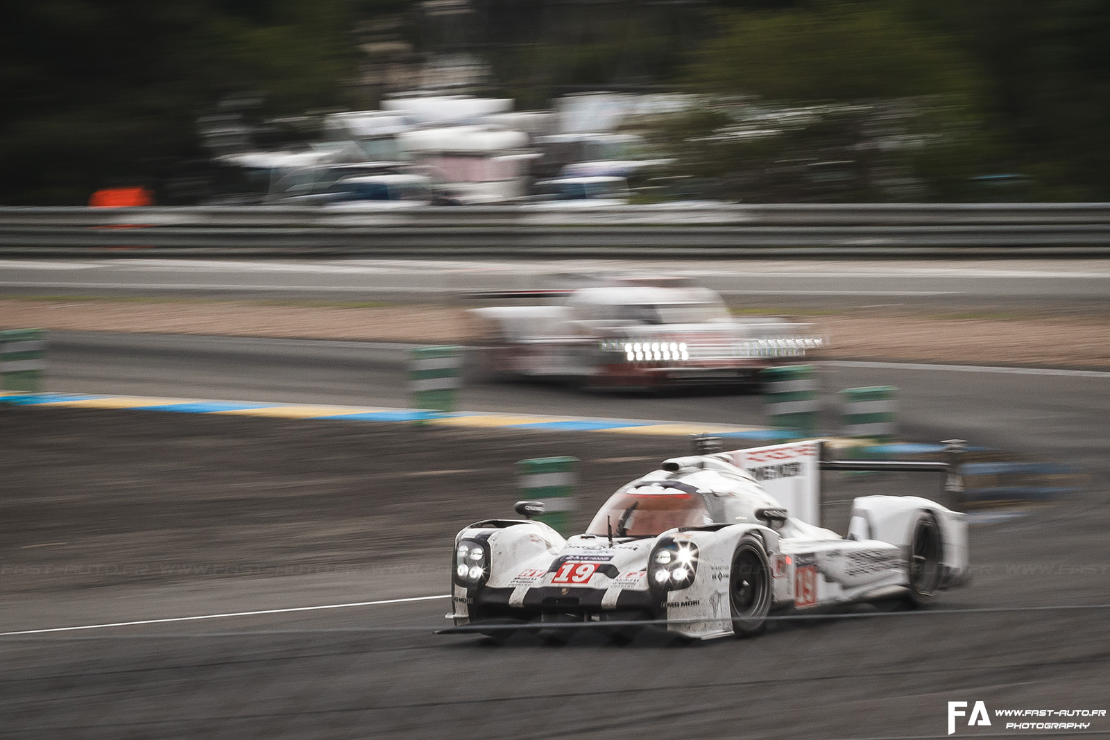 21-porsche-919-24-heures-du-mans-2015.jpg