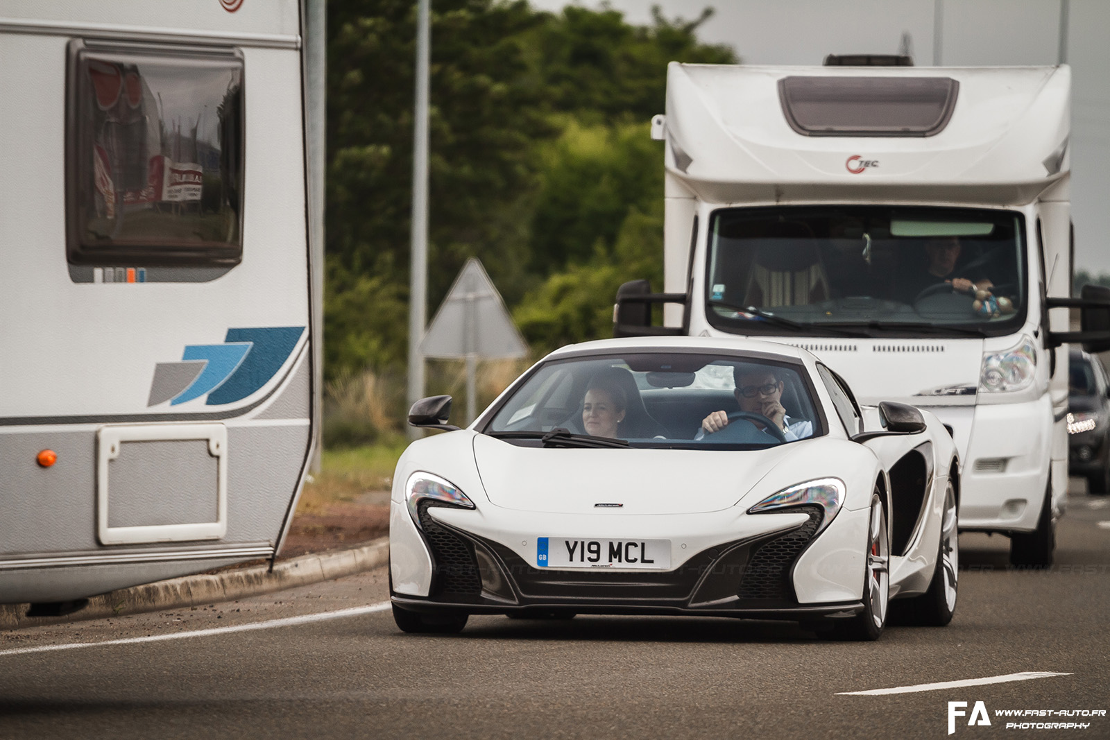 24-mclaren-24-heures-du-mans.jpg