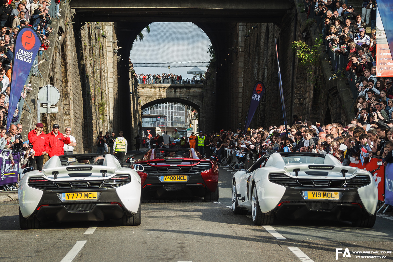 6-parade-pilotes-mclaren-24-heures-du-mans-2015-7.jpg