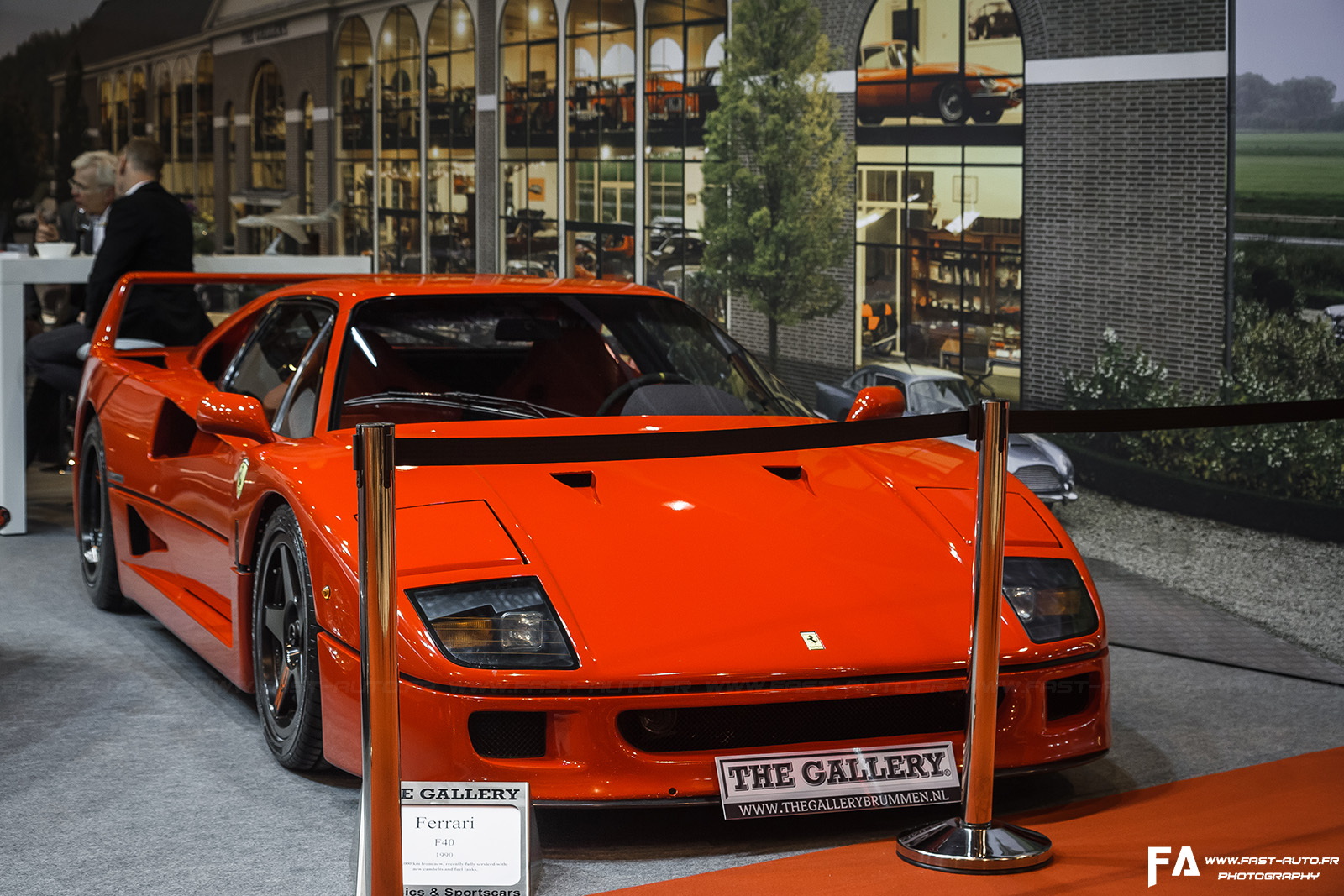 3-ferrari-f40-retromobile-2015-photo.jpg