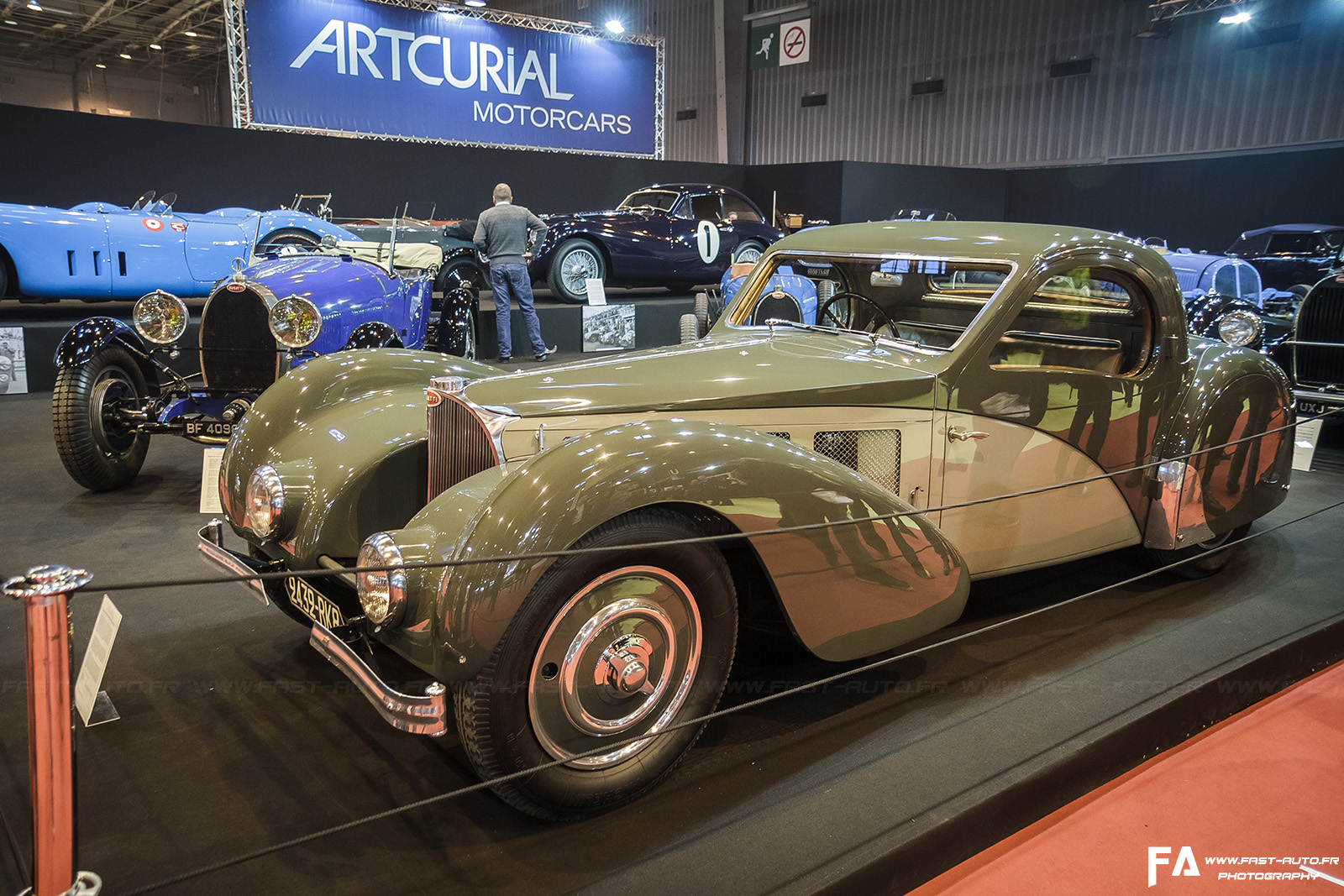 5-lukas-huni-bugatti-atalante-57SC-retromobile.jpg