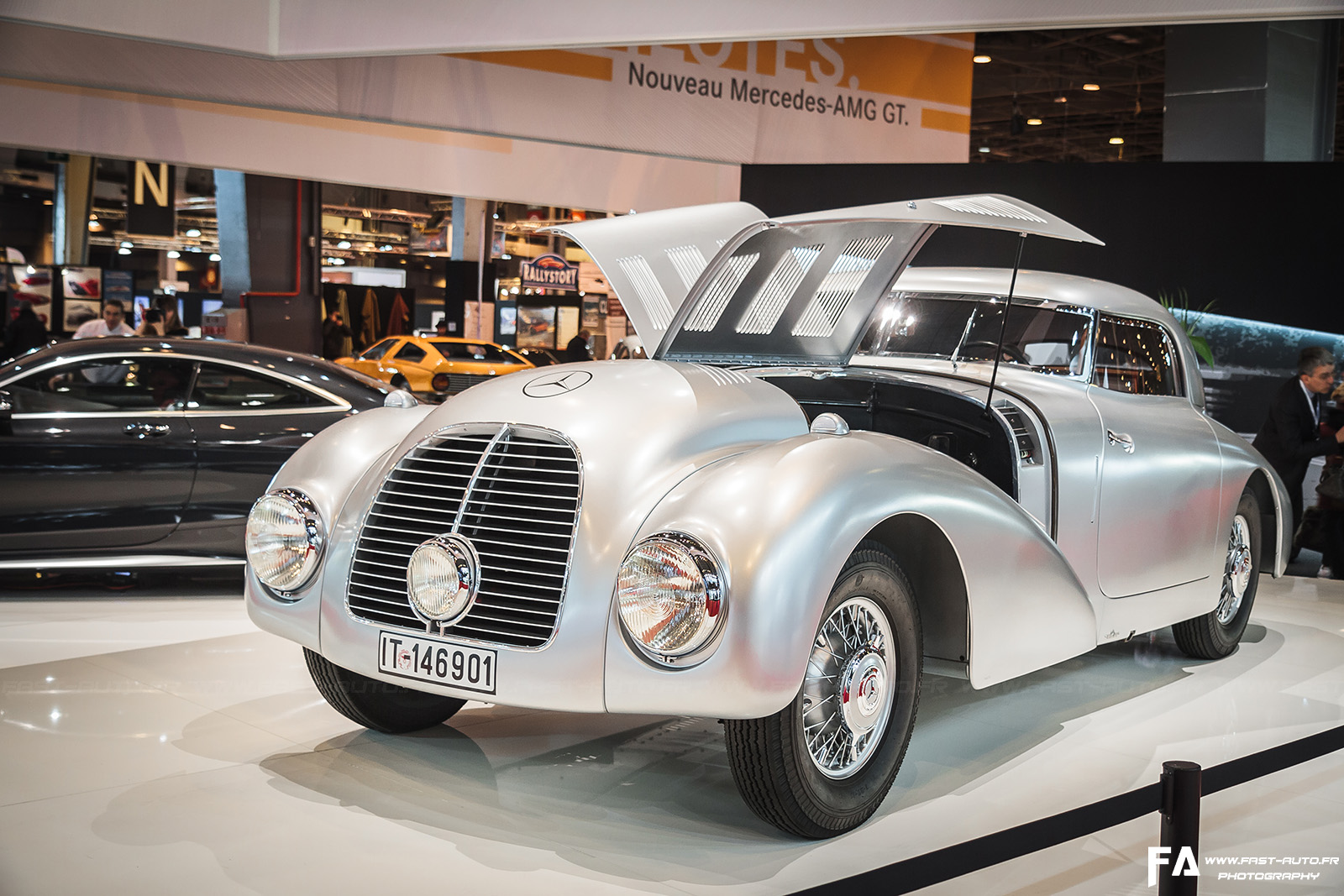 6-mercedes-540K-Streamliner-retromobile.jpg