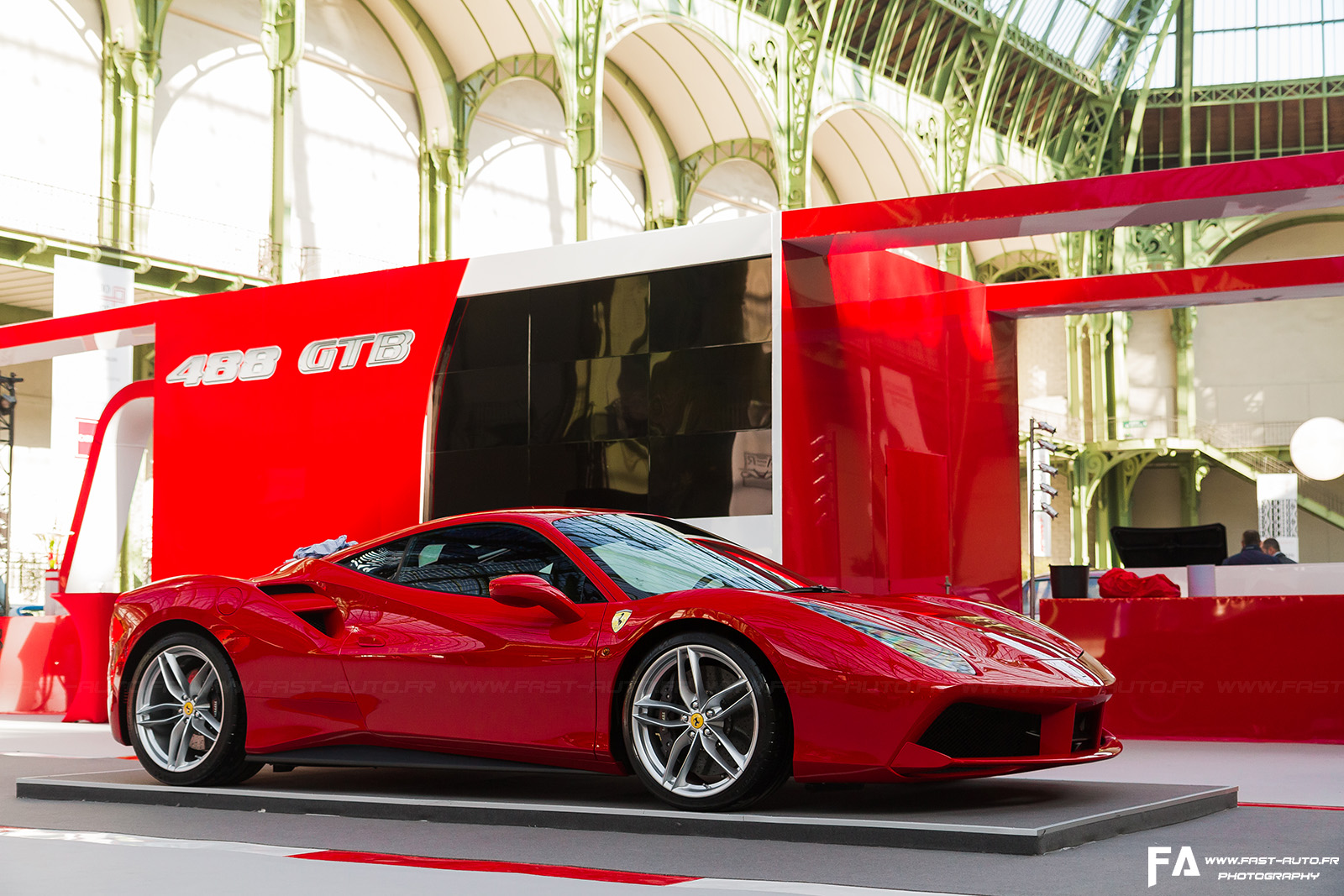 7-tour-auto-2015-ferrari-488GTB.jpg