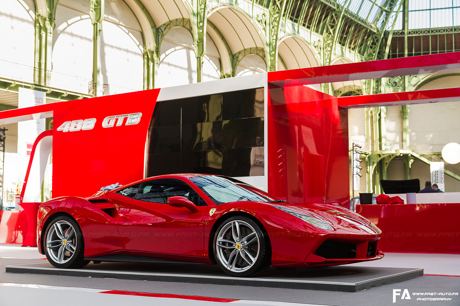 2-tour-auto-ferrari-488-gtb-presentation.jpg
