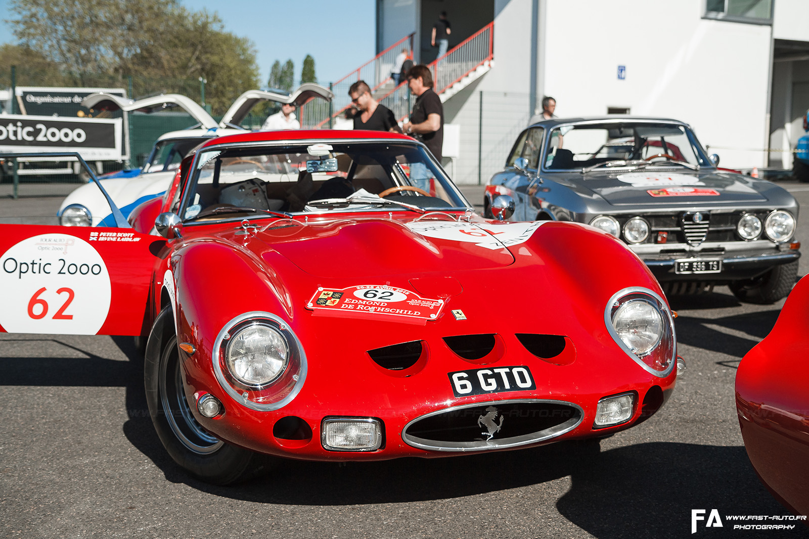 22-tour-auto-ferrari-250-gto-circuit.jpg